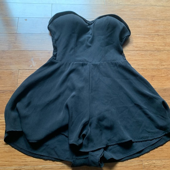 Guess Dresses & Skirts - NWT BLACK DRESS W/SKORTS